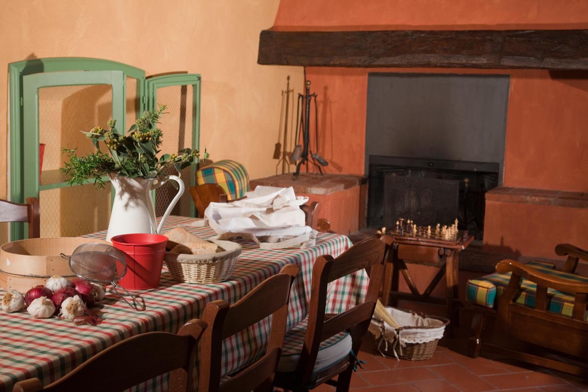 Agriturismo Fattoria Lavacchio Понтасиеве Екстериор снимка